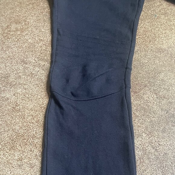 Express Black Skinny Leg Pants - Picture 4 of 11